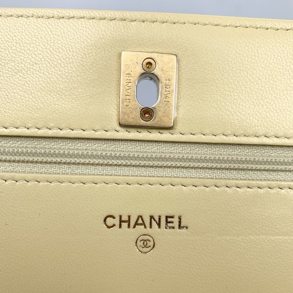 NIB Chanel 21C pearl crush wallet on chain WOC yellow - Picture 9 of 16